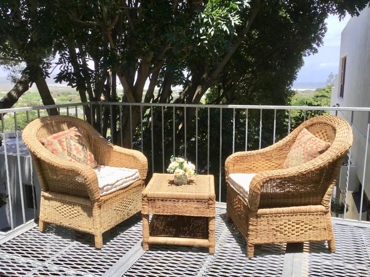 Oceangolf Guest House Noordhoek Exterior foto